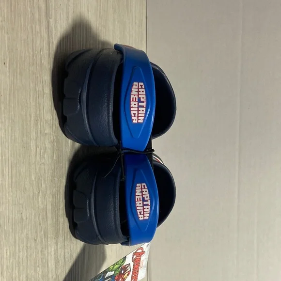 Marvel Kids Captain America Shield Slippers - Blue and Red boys (toddler) 7-8 - Picture 7 of 11